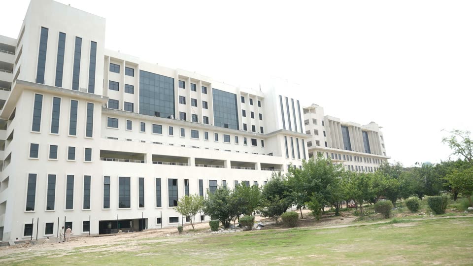 FAST National University campus